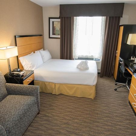 Holiday Inn Express Kennedy Airport, An Ihg Hotel New York Ngoại thất bức ảnh