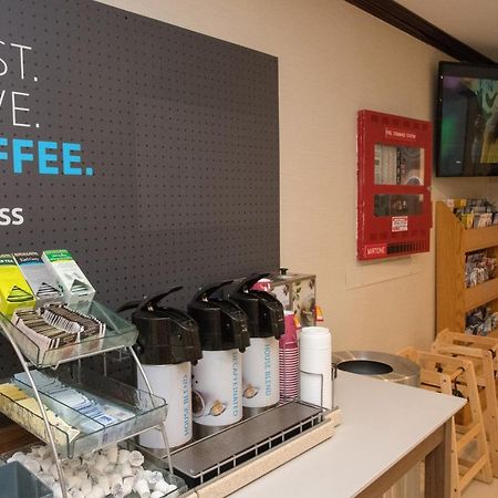 Holiday Inn Express Kennedy Airport, An Ihg Hotel New York Ngoại thất bức ảnh