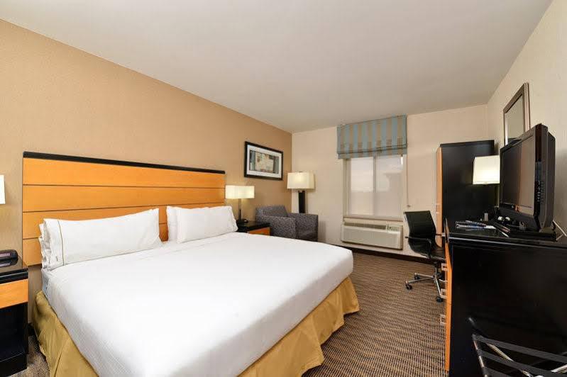 Holiday Inn Express Kennedy Airport, An Ihg Hotel New York Ngoại thất bức ảnh