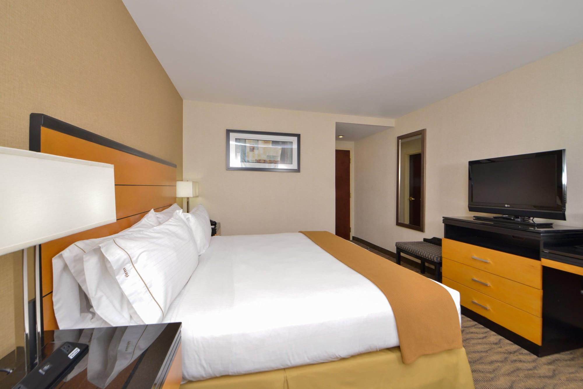 Holiday Inn Express Kennedy Airport, An Ihg Hotel New York Ngoại thất bức ảnh