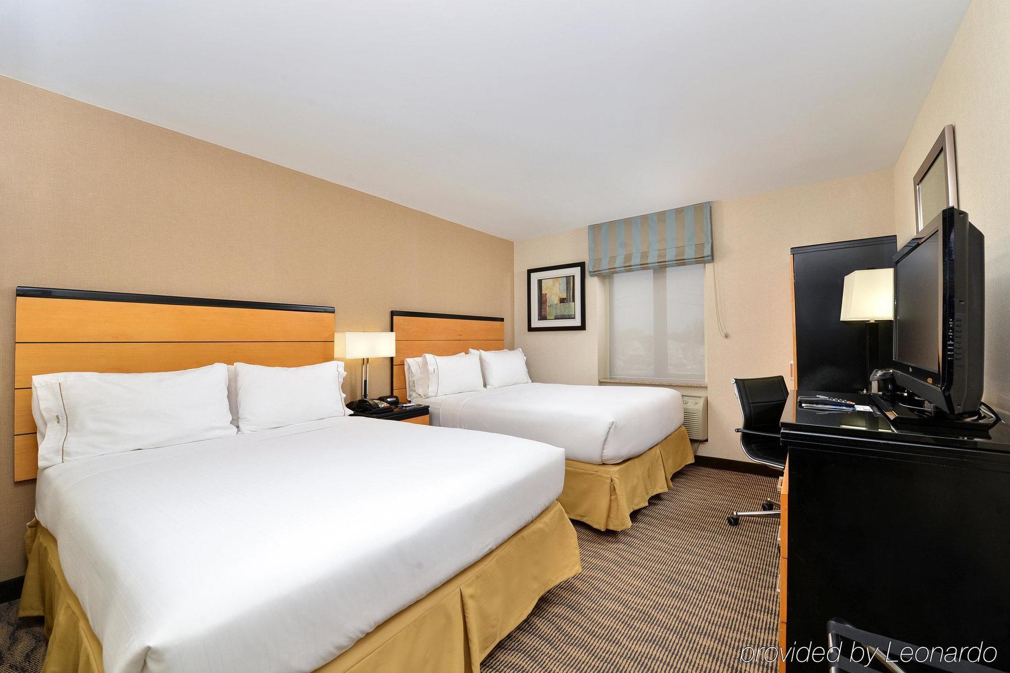 Holiday Inn Express Kennedy Airport, An Ihg Hotel New York Ngoại thất bức ảnh