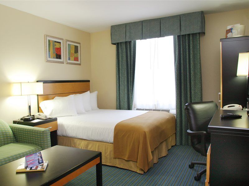 Holiday Inn Express Kennedy Airport, An Ihg Hotel New York Ngoại thất bức ảnh