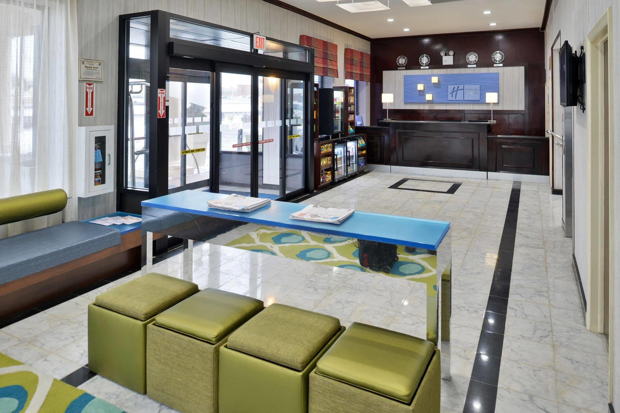 Holiday Inn Express Kennedy Airport, An Ihg Hotel New York Ngoại thất bức ảnh